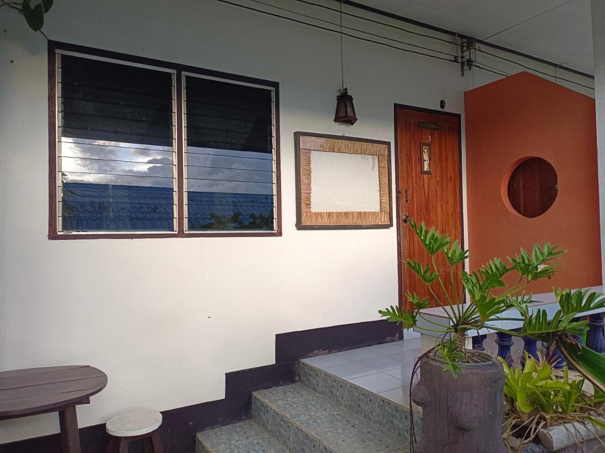 Sunny Tayai Hostel Pai Exteriör bild